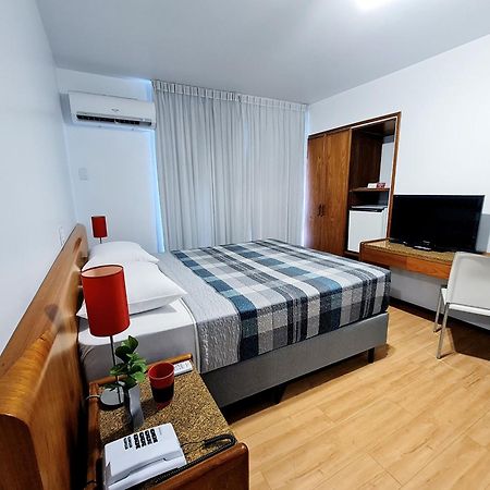 Hotel Germania 주앵빌 외부 사진