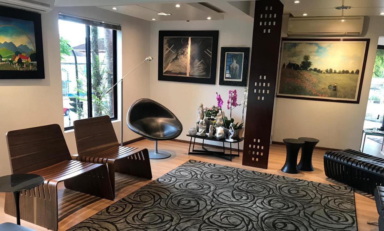 Hotel Germania 주앵빌 외부 사진