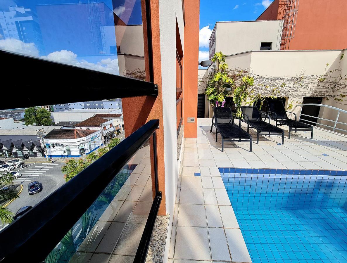 Hotel Germania 주앵빌 외부 사진
