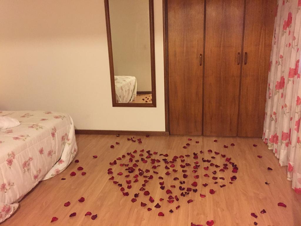 Hotel Germania 주앵빌 외부 사진